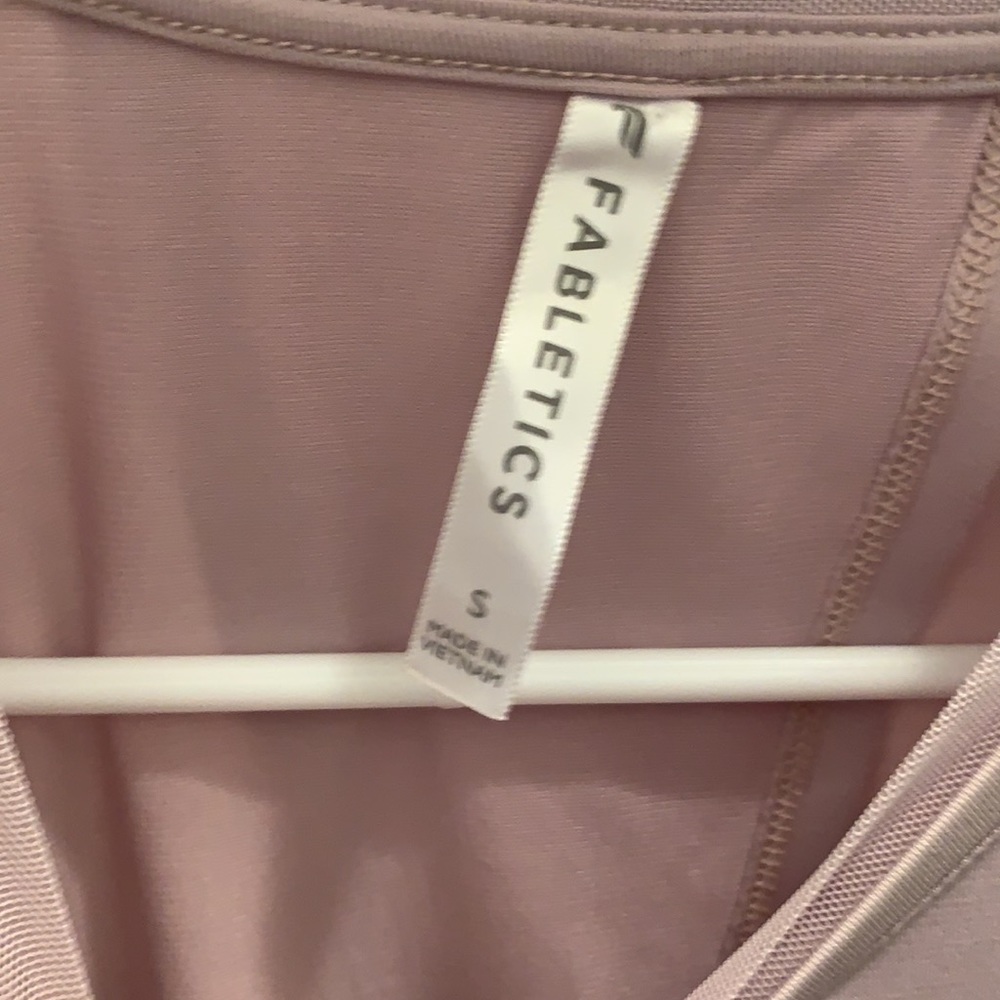 Fabletics open back tee - Picture 2 of 4